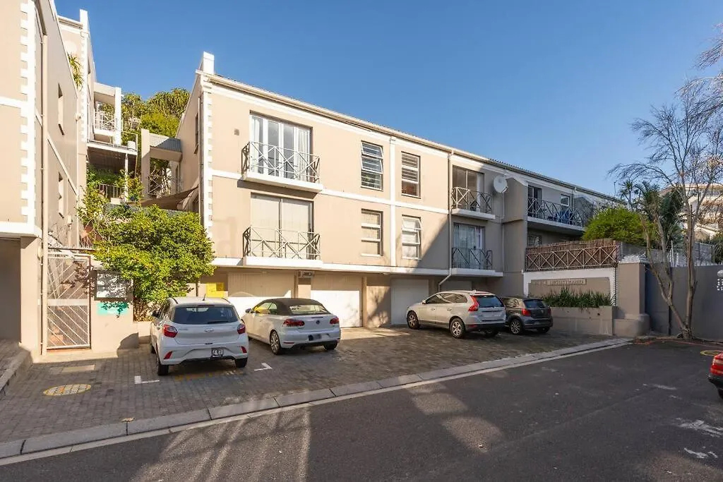 Luxury Green Point Apartment Cape Town